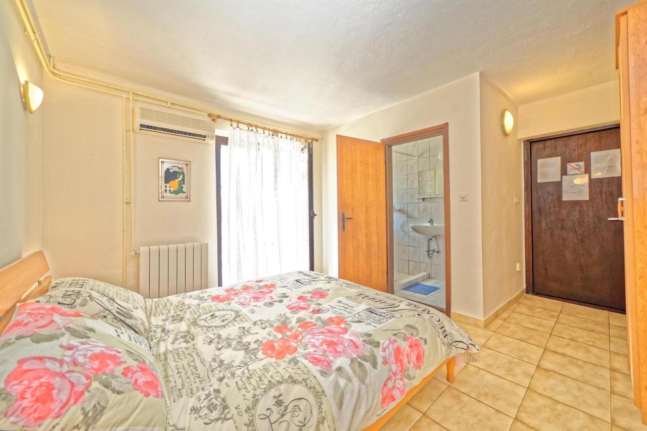 Guest House Jolanda Медулин Экстерьер фото