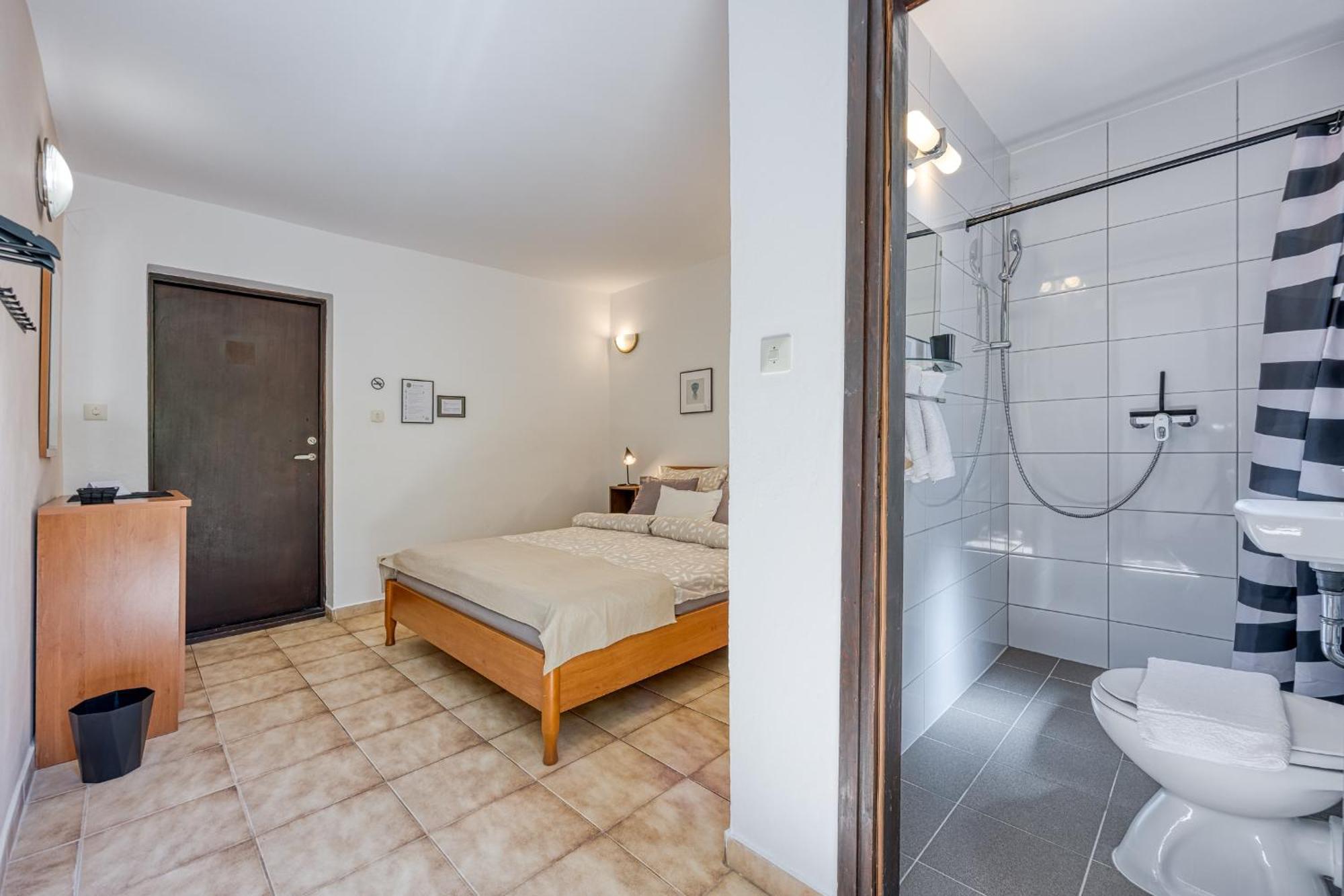 Guest House Jolanda Медулин Экстерьер фото